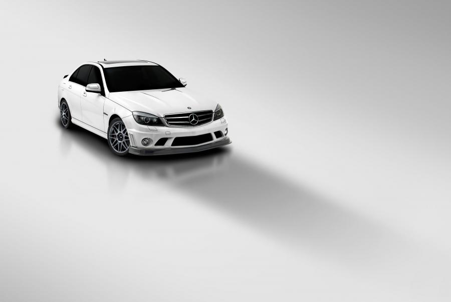  Mercedes-Benz C63 AMG by Vorsteiner 2010 года  (фото 27 из 27)